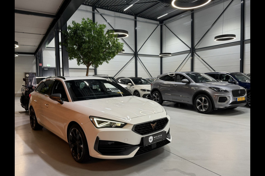 CUPRA Leon Sportstourer 1.4 e-Hybrid VZ Copper 94%SOH 245PK Garantie|BTW|ACC|Elect Trekhaak|Sfeerverl|Virtual Cockpit|Navi|CarPlay