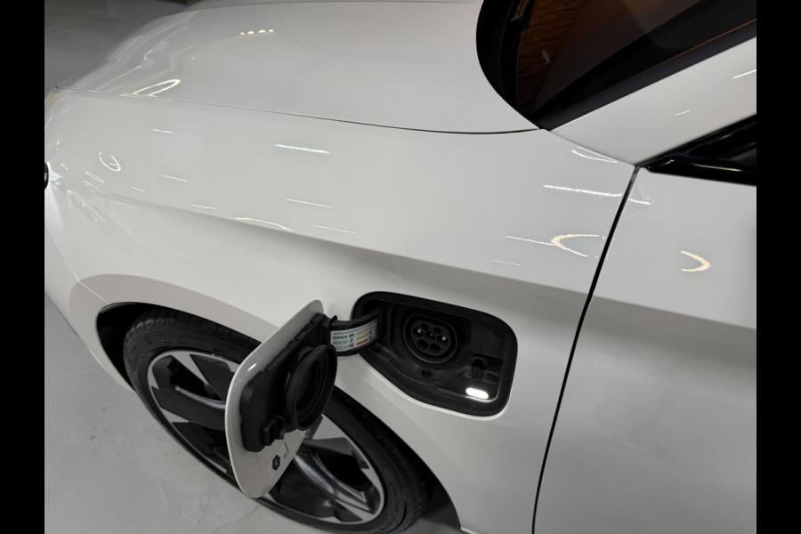 CUPRA Leon Sportstourer 1.4 e-Hybrid VZ Copper 94%SOH 245PK Garantie|BTW|ACC|Elect Trekhaak|Sfeerverl|Virtual Cockpit|Navi|CarPlay