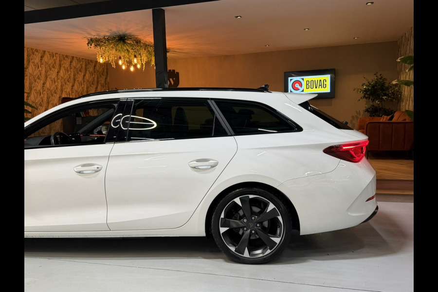 CUPRA Leon Sportstourer 1.4 e-Hybrid VZ Copper 94%SOH 245PK Garantie|BTW|ACC|Elect Trekhaak|Sfeerverl|Virtual Cockpit|Navi|CarPlay