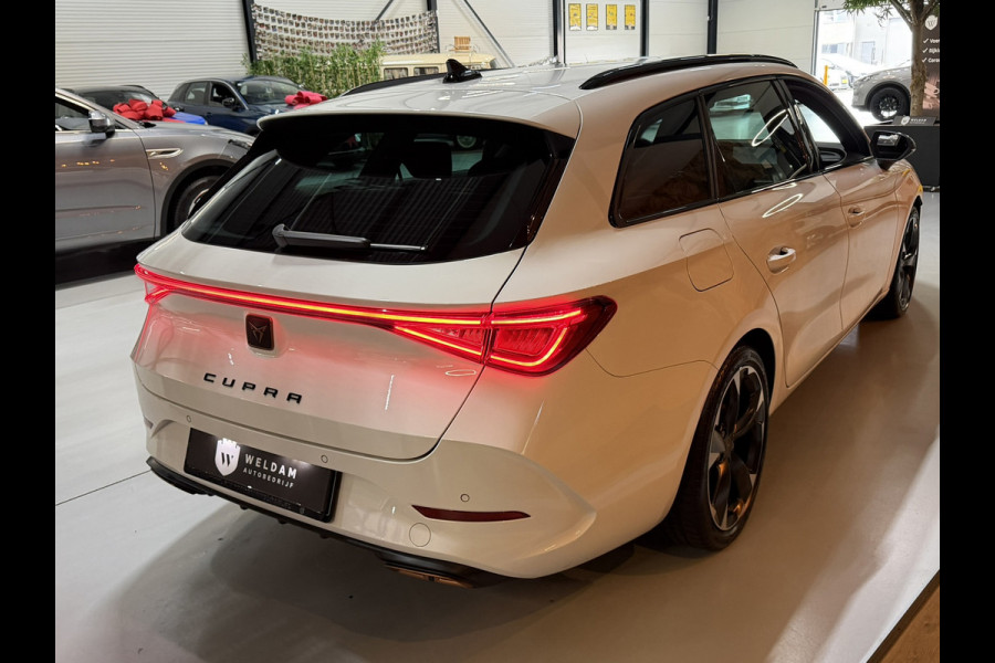 CUPRA Leon Sportstourer 1.4 e-Hybrid VZ Copper 94%SOH 245PK Garantie|BTW|ACC|Elect Trekhaak|Sfeerverl|Virtual Cockpit|Navi|CarPlay