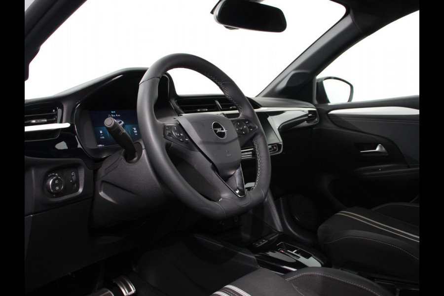 Opel Corsa 1.2 Turbo 136pk Automaat Hybrid GS Line Navigatie Apple Carplay/ Android Auto Camera Parkeersensoren Cruise Control Stoel- en stuurverwarming Lichtmetalen velgen Getinte ramen