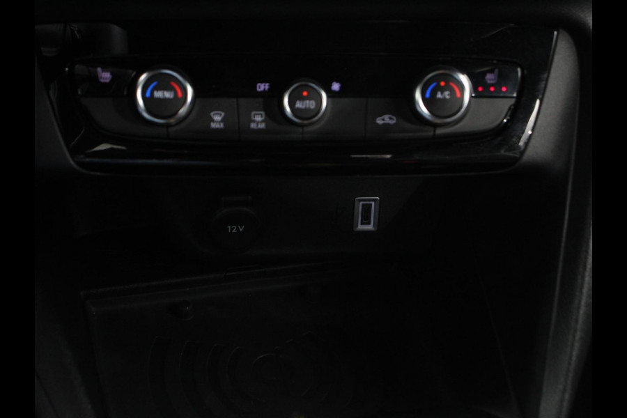 Opel Corsa 1.2 Turbo 136pk Automaat Hybrid GS Line Navigatie Apple Carplay/ Android Auto Camera Parkeersensoren Cruise Control Stoel- en stuurverwarming Lichtmetalen velgen Getinte ramen