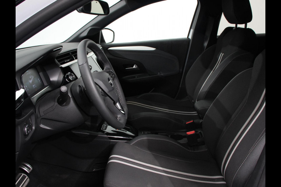 Opel Corsa 1.2 Turbo 136pk Automaat Hybrid GS Line Navigatie Apple Carplay/ Android Auto Camera Parkeersensoren Cruise Control Stoel- en stuurverwarming Lichtmetalen velgen Getinte ramen