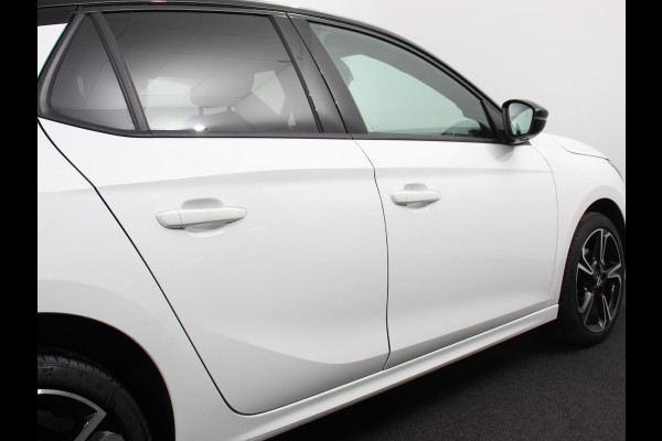 Opel Corsa 1.2 Turbo 136pk Automaat Hybrid GS Line Navigatie Apple Carplay/ Android Auto Camera Parkeersensoren Cruise Control Stoel- en stuurverwarming Lichtmetalen velgen Getinte ramen