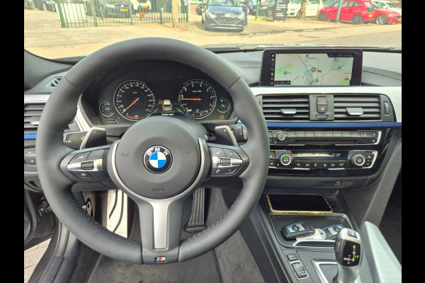 BMW 3 Serie Touring 320i Edition M Sport Shadow Executive Volle optielijst Pano M Remmen Trekhaak