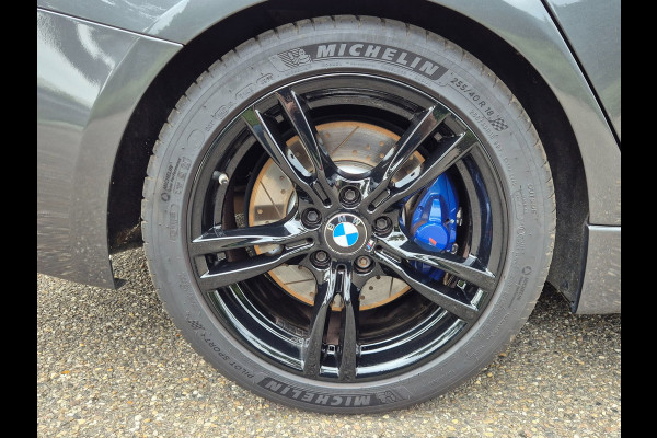 BMW 3 Serie Touring 320i Edition M Sport Shadow Executive Volle optielijst Pano M Remmen Trekhaak