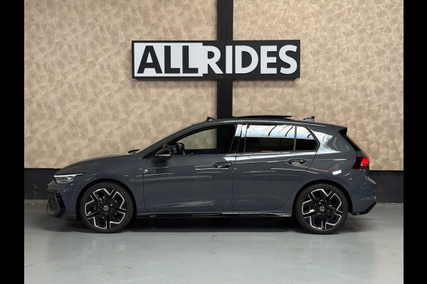 Volkswagen Golf 1.5 eTSI R-Line Edition | Pano | Trekhaak | H&K | Stuur/Stoelverwarming | HUD | Camera | Sfeerverlichting