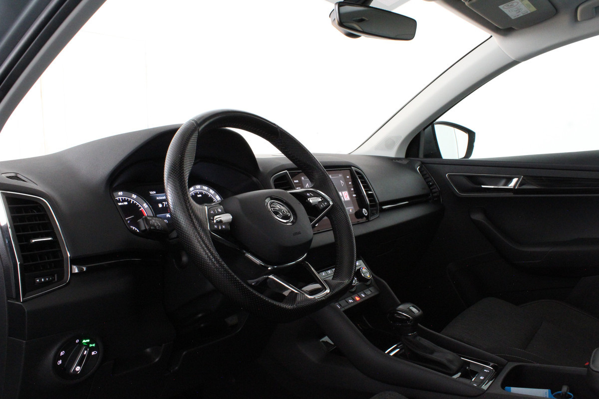 Škoda Karoq 1.5 TSI ACT Style > Pano.schuif/Camera/keyless/19 inch