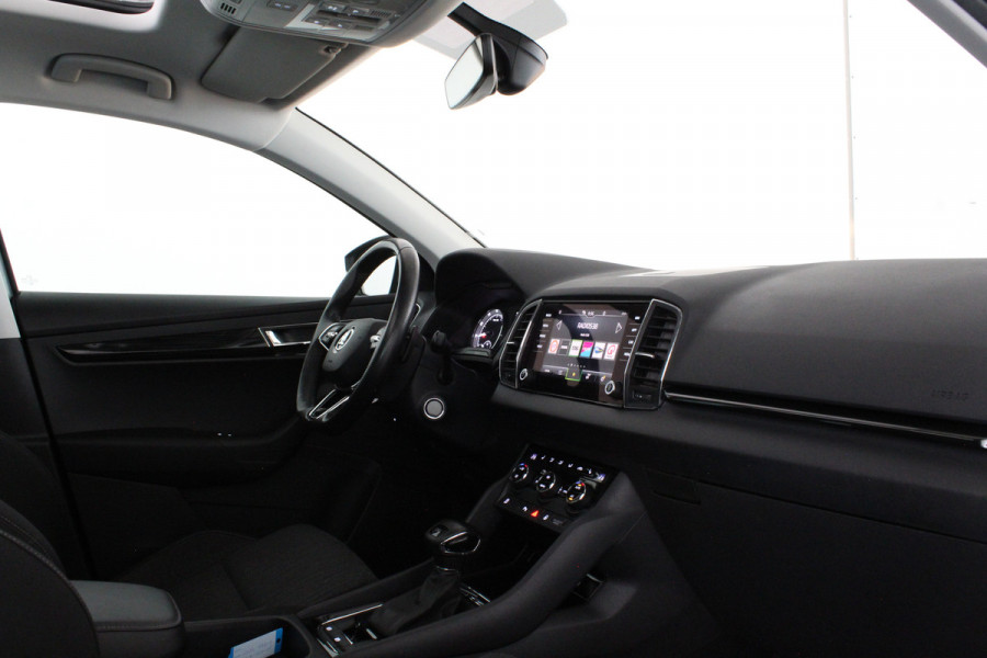 Škoda Karoq 1.5 TSI ACT Style > Pano.schuif/Camera/keyless/19 inch