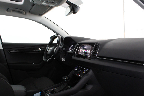 Škoda Karoq 1.5 TSI ACT Style > Pano.schuif/Camera/keyless/19 inch