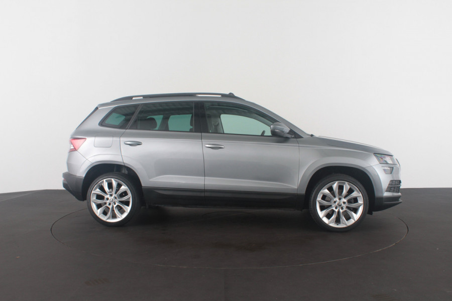 Škoda Karoq 1.5 TSI ACT Style > Pano.schuif/Camera/keyless/19 inch