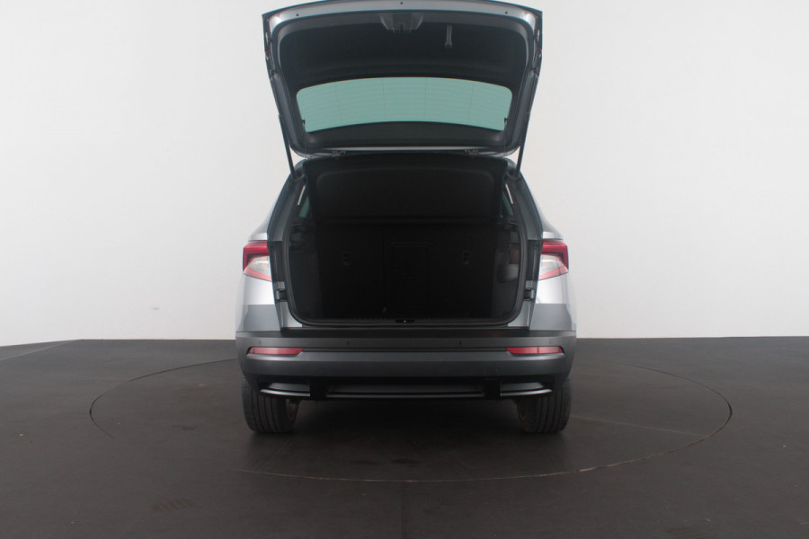 Škoda Karoq 1.5 TSI ACT Style > Pano.schuif/Camera/keyless/19 inch