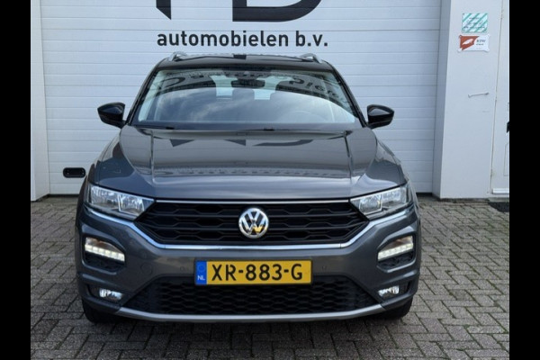 Volkswagen T-Roc 1.0 TSI Style - Trekhaak - CarPlay - LED - Originele Nederlandse auto met NAP - Cruise - Camera