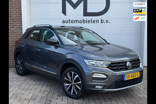 Volkswagen T-Roc 1.0 TSI Style - Trekhaak - CarPlay - LED - Originele Nederlandse auto met NAP - Cruise - Camera