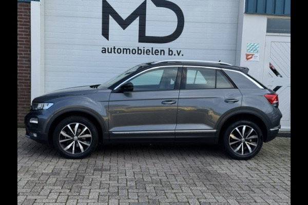Volkswagen T-Roc 1.0 TSI Style - Trekhaak - CarPlay - LED - Originele Nederlandse auto met NAP - Cruise - Camera