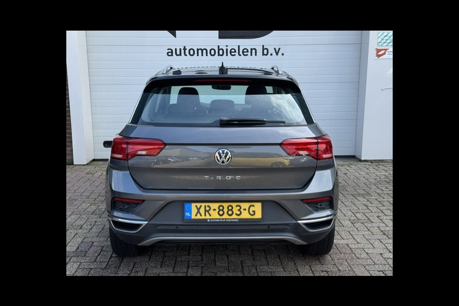 Volkswagen T-Roc 1.0 TSI Style - Trekhaak - CarPlay - LED - Originele Nederlandse auto met NAP - Cruise - Camera