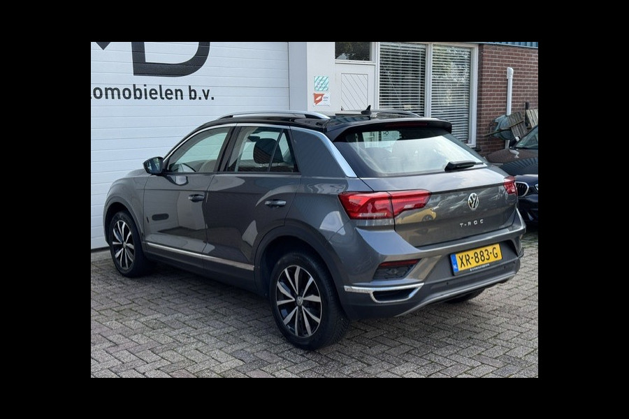 Volkswagen T-Roc 1.0 TSI Style - Trekhaak - CarPlay - LED - Originele Nederlandse auto met NAP - Cruise - Camera