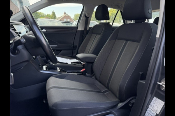 Volkswagen T-Roc 1.0 TSI Style - Trekhaak - CarPlay - LED - Originele Nederlandse auto met NAP - Cruise - Camera
