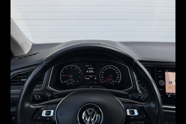 Volkswagen T-Roc 1.0 TSI Style - Trekhaak - CarPlay - LED - Originele Nederlandse auto met NAP - Cruise - Camera