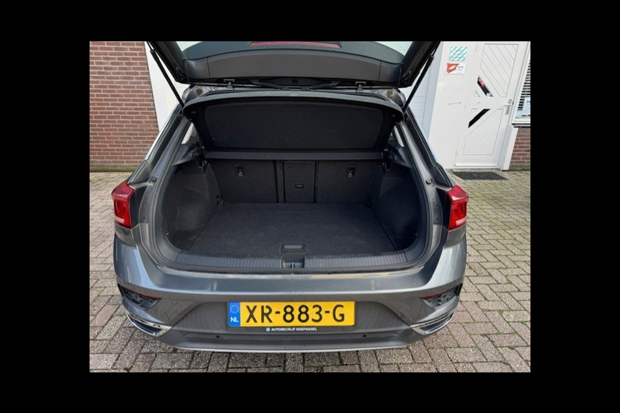 Volkswagen T-Roc 1.0 TSI Style - Trekhaak - CarPlay - LED - Originele Nederlandse auto met NAP - Cruise - Camera