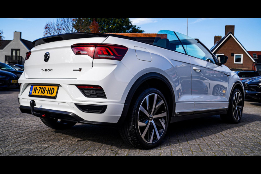 Volkswagen T-Roc Cabrio 1.5 TSI R-Line | Luxe Leder | Ruitjes leer | Trekhaak | Stoelverwarming | Facelift | Vlak R-line Stuur |