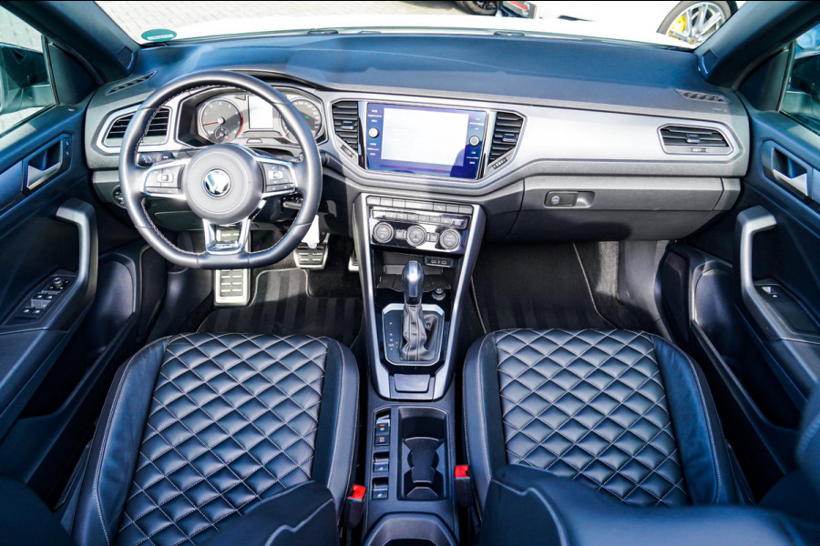 Volkswagen T-Roc Cabrio 1.5 TSI R-Line | Luxe Leder | Ruitjes leer | Trekhaak | Stoelverwarming | Facelift | Vlak R-line Stuur |