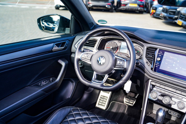 Volkswagen T-Roc Cabrio 1.5 TSI R-Line | Luxe Leder | Ruitjes leer | Trekhaak | Stoelverwarming | Facelift | Vlak R-line Stuur |