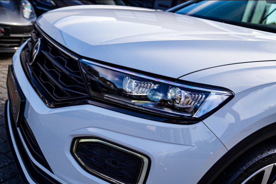 Volkswagen T-Roc Cabrio 1.5 TSI R-Line | Luxe Leder | Ruitjes leer | Trekhaak | Stoelverwarming | Facelift | Vlak R-line Stuur |