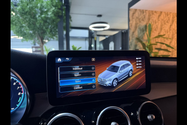 Mercedes-Benz GLC 300e 4MATIC AMG Garantie|360° Camera|MULTIBEAM LED|ACC|Leder|Navi|Trekhaak|Rijklaar