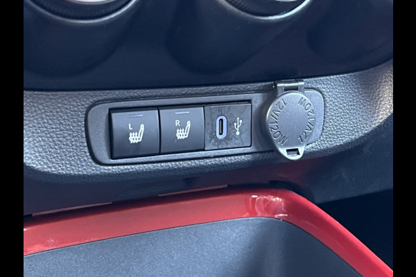 Toyota Aygo X 1.0 VVT-i MT Pulse Bi-tone | Chili red,17 inch, Privacy glass, Apple CarPlay/Android auto, Airconditioning, Parkeercamera