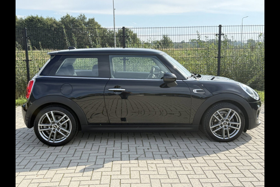 MINI 3-deurs 1.5 Cooper | PDC | Bluetooth | NAVI | Cruise Control |