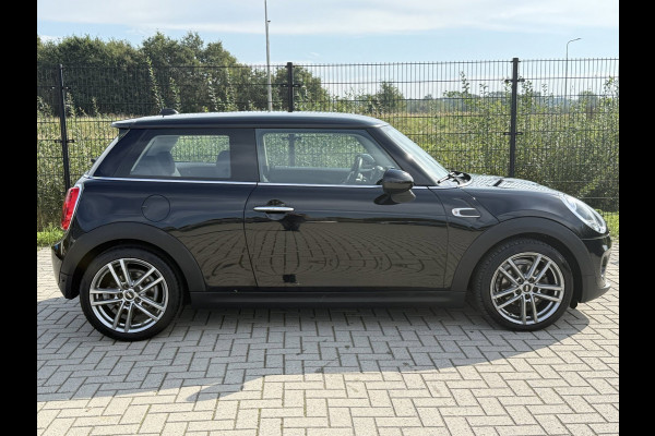 MINI 3-deurs 1.5 Cooper | PDC | Bluetooth | NAVI | Cruise Control |
