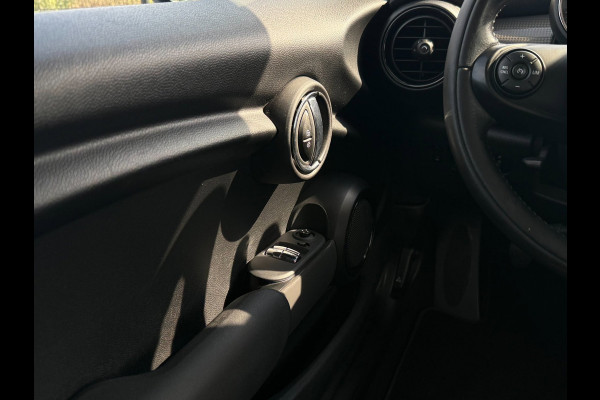 MINI 3-deurs 1.5 Cooper | PDC | Bluetooth | NAVI | Cruise Control |