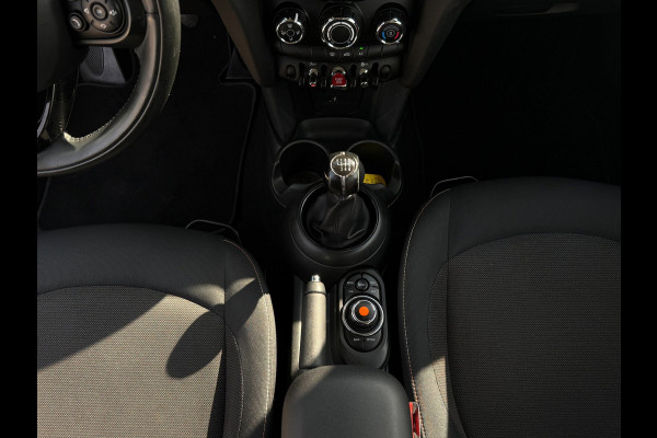 MINI 3-deurs 1.5 Cooper | PDC | Bluetooth | NAVI | Cruise Control |