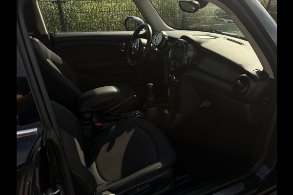 MINI 3-deurs 1.5 Cooper | PDC | Bluetooth | NAVI | Cruise Control |
