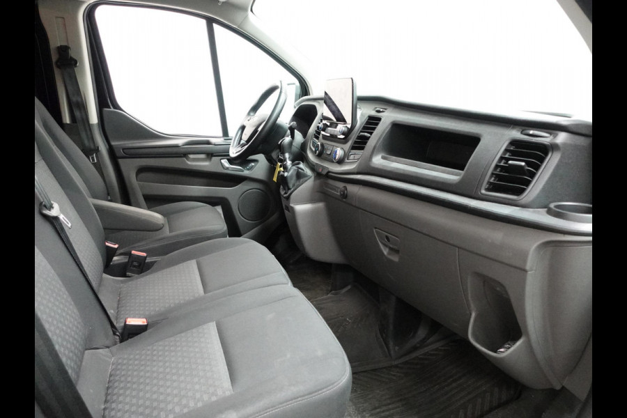 Ford Transit Custom 300 2.0 TDCI L2H1 Trend Dubbele Cabine Airco Bluetooth Navigatie Trekhaak