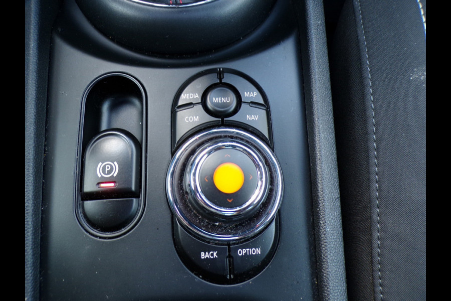 MINI Clubman 1.5 Cooper Business JCW Pano-Cruise-Harman Kardon