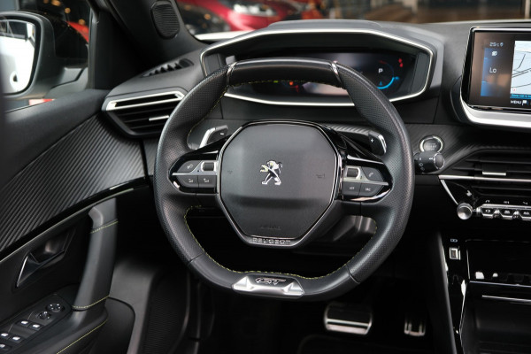 Peugeot 2008 1.2 PureTech GT *PANORAMADAK/STOELVERWARMING* Afn. Trekhaak/Apple Carplay/Navi/Camera VOL
