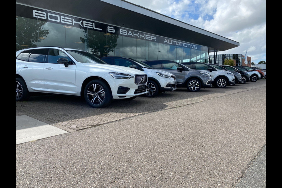 Volvo XC90 T8 Recharge Plus Black Edition ** Four-C ** Trekhaak ** Panodak ** Sportstoelen