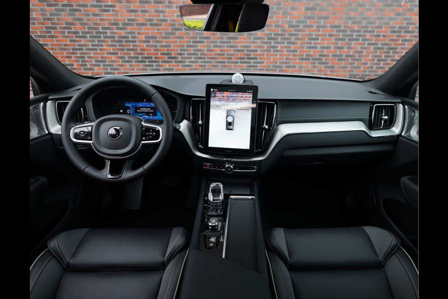 Volvo XC60 T8 AWD Polestar Engineered | Pano - Trekhaak - Bowers&Wilkins