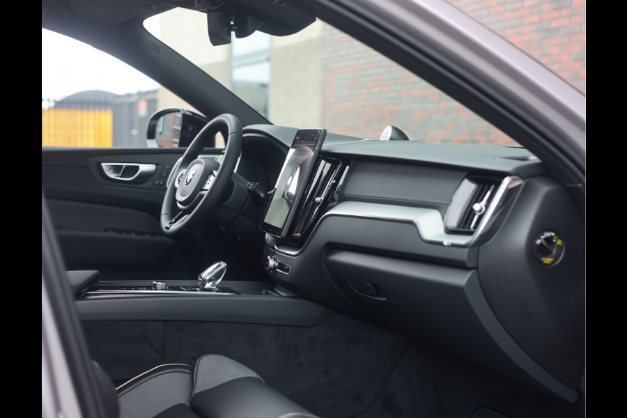 Volvo XC60 T8 AWD Polestar Engineered | Pano - Trekhaak - Bowers&Wilkins