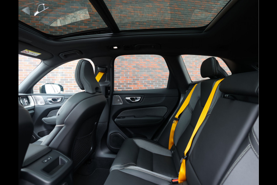 Volvo XC60 T8 AWD Polestar Engineered | Pano - Trekhaak - Bowers&Wilkins