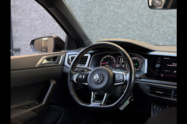 Volkswagen Polo 2.0 TSI GTI 200PK (CARPLAY, PARKEERSENSOREN V+A, AUTOMAAT, IQ LIGHTS, CRUISE CONTROL, BLEUTOOTH, GOED ONDH)