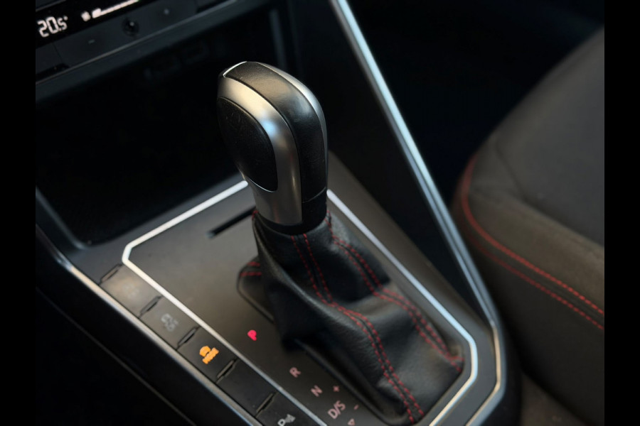 Volkswagen Polo 2.0 TSI GTI 200PK (CARPLAY, PARKEERSENSOREN V+A, AUTOMAAT, IQ LIGHTS, CRUISE CONTROL, BLEUTOOTH, GOED ONDH)