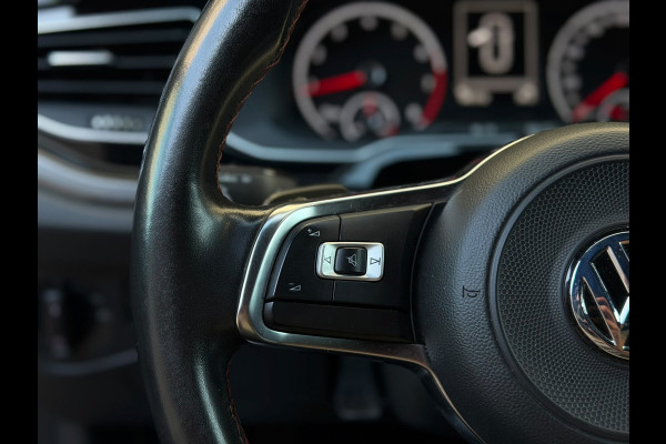 Volkswagen Polo 2.0 TSI GTI 200PK (CARPLAY, PARKEERSENSOREN V+A, AUTOMAAT, IQ LIGHTS, CRUISE CONTROL, BLEUTOOTH, GOED ONDH)