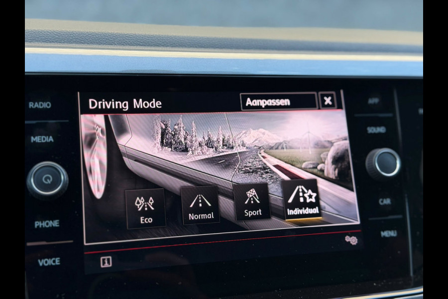 Volkswagen Polo 2.0 TSI GTI 200PK (CARPLAY, PARKEERSENSOREN V+A, AUTOMAAT, IQ LIGHTS, CRUISE CONTROL, BLEUTOOTH, GOED ONDH)