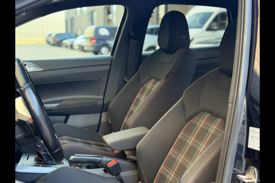 Volkswagen Polo 2.0 TSI GTI 200PK (CARPLAY, PARKEERSENSOREN V+A, AUTOMAAT, IQ LIGHTS, CRUISE CONTROL, BLEUTOOTH, GOED ONDH)