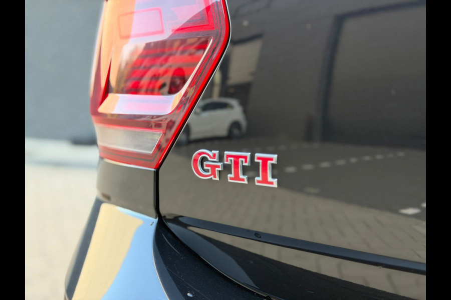 Volkswagen Polo 2.0 TSI GTI 200PK (CARPLAY, PARKEERSENSOREN V+A, AUTOMAAT, IQ LIGHTS, CRUISE CONTROL, BLEUTOOTH, GOED ONDH)