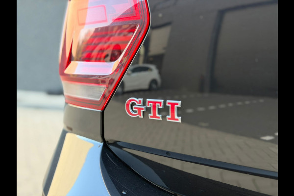 Volkswagen Polo 2.0 TSI GTI 200PK (CARPLAY, PARKEERSENSOREN V+A, AUTOMAAT, IQ LIGHTS, CRUISE CONTROL, BLEUTOOTH, GOED ONDH)