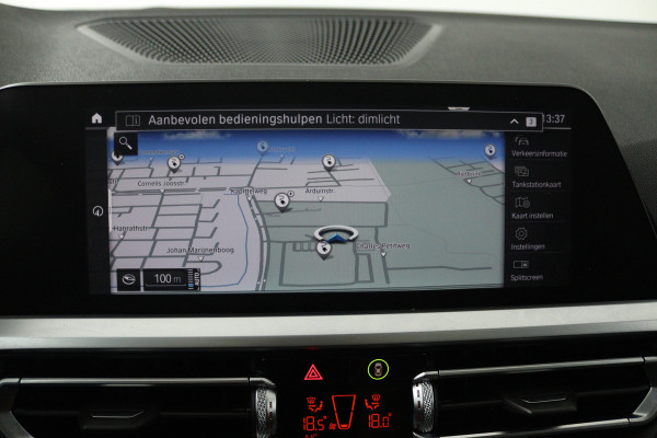 BMW 3 Serie Touring 330e Edition M Sport Plus (PANORAMADAK, STOELVERWARMING, CARPLAY, CAMERA, DEALER ONDERHOUDEN)